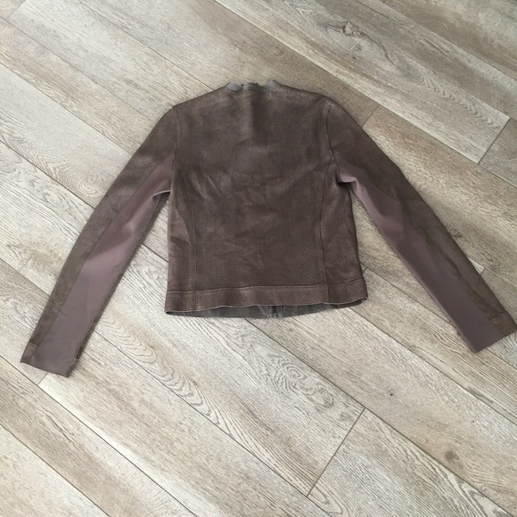 Tahari Women Crop Jacket Cleary E43K9106 Lamb Leather Full Zip Unlined Snake XS - Picture 5 of 10